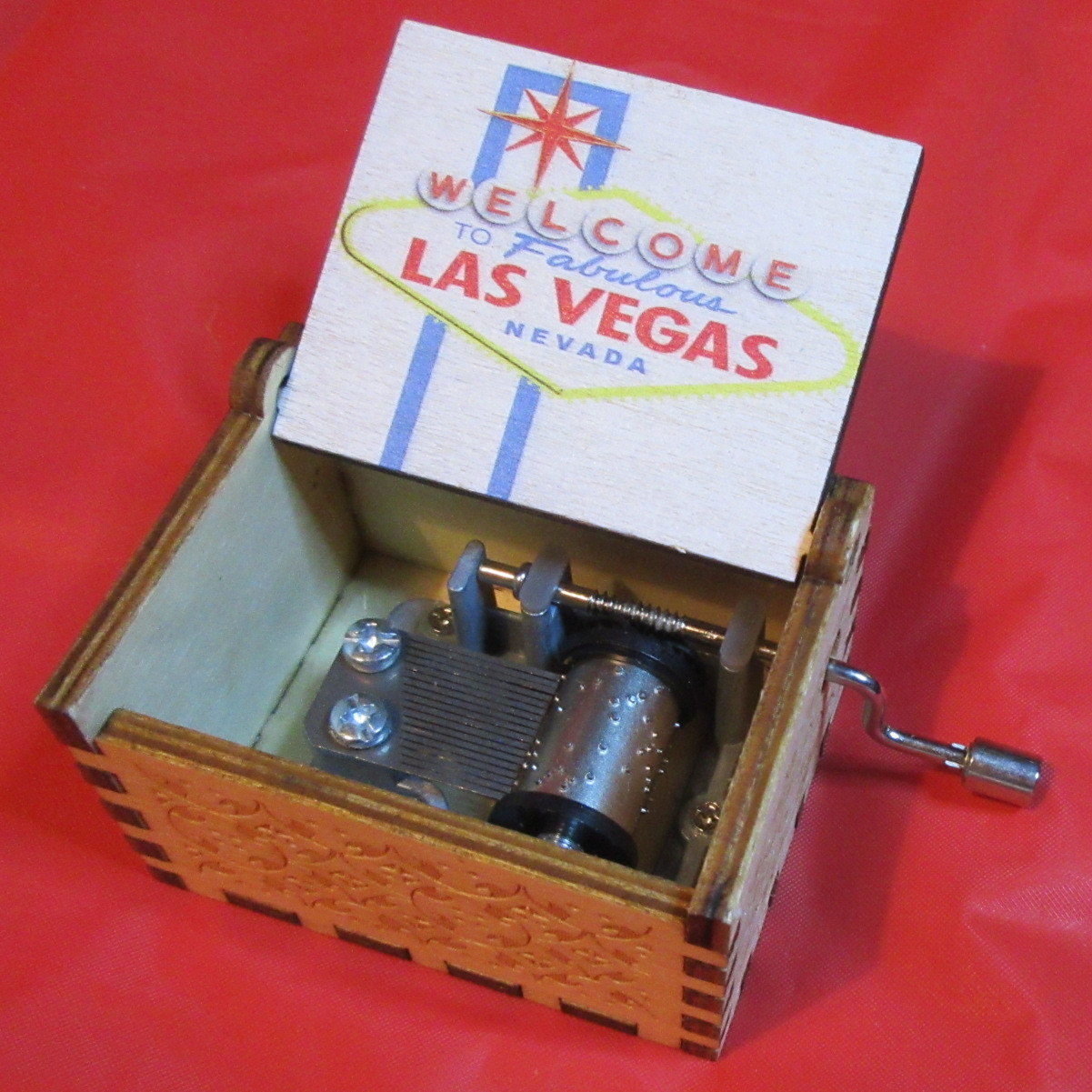 "Welcome to Las Vegas" Hand Crank Music Box - Product Image